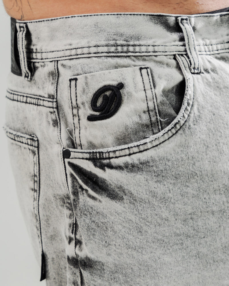 Bermuda Regular Grey Wash