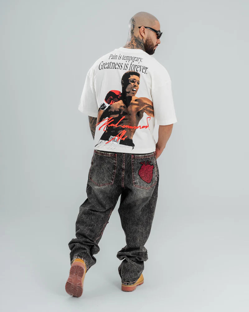 Camiseta Boxy Greatness Forever